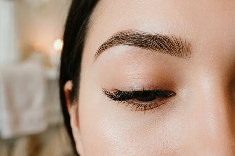 Eyebrows & Eyelashes